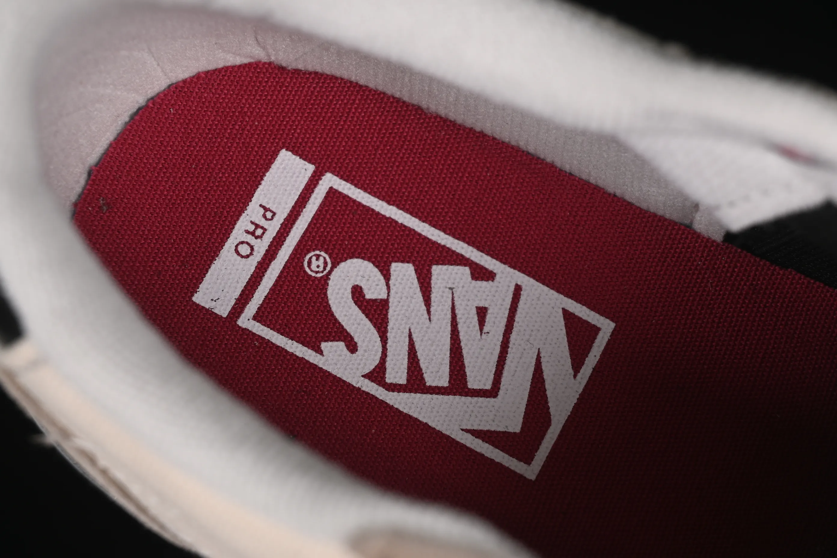 All categories Vans Vans series Vans Low Vans low-top Vans Rowan Skate Boarding Classic and versatile lightweight and comfortable professional skateboard shoes VN0A4TZCW8R